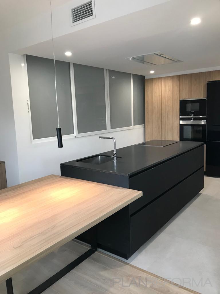 Cocina Estilo moderno Color marron, gris, negro