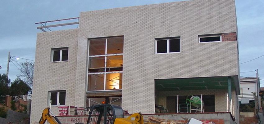 Exterior style contemporaneo color blanco  diseñado por Miquel | Arquitecto Técnico 