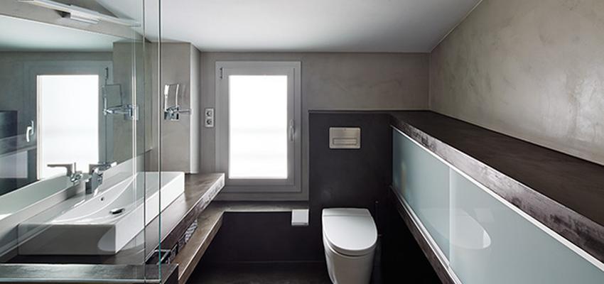 Baño Estilo contemporaneo Color marron, blanco, negro  diseñado por Jordi Sagalés | Arquitecto 