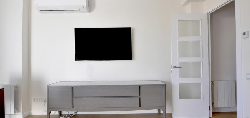 Salon Estilo contemporaneo Color beige, blanco, gris  diseñado por Jordi Sagalés | Arquitecto 