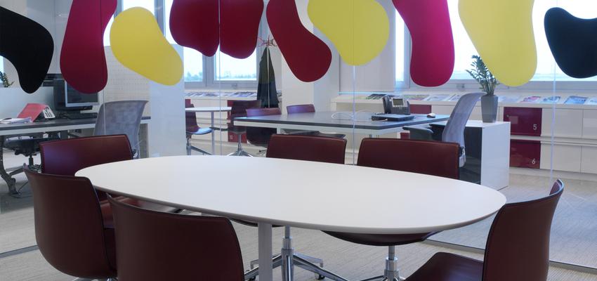 Oficina Estilo moderno Color rosa, amarillo, marron, blanco  diseñado por ECOM, Onofre Miguel Construcción | Arquitecto 