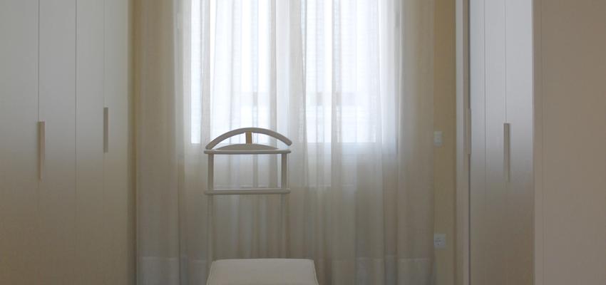 Dormitorio, Vestidor Estilo contemporaneo Color beige, blanco  diseñado por Mireia | Arquitecto 