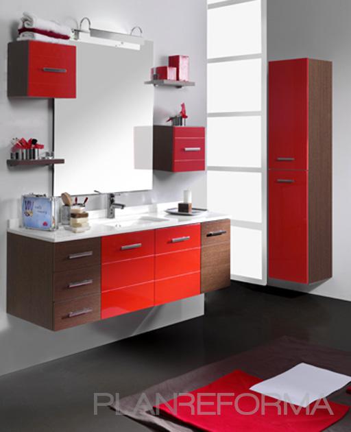 Baño style moderno color rojo, marron, blanco, gris  diseñado por Reformahogar | Gremio | Copyright Reforma Hogar 