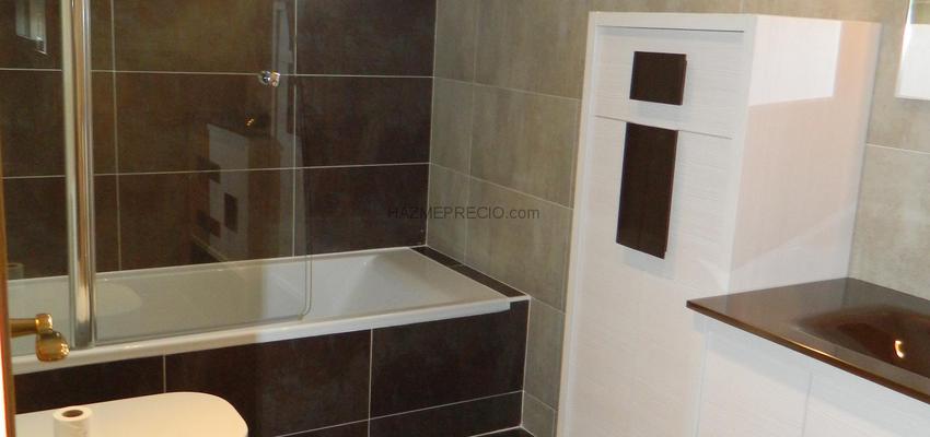Baño style moderno color marron, beige, blanco  diseñado por fontaneria24h | Gremio 