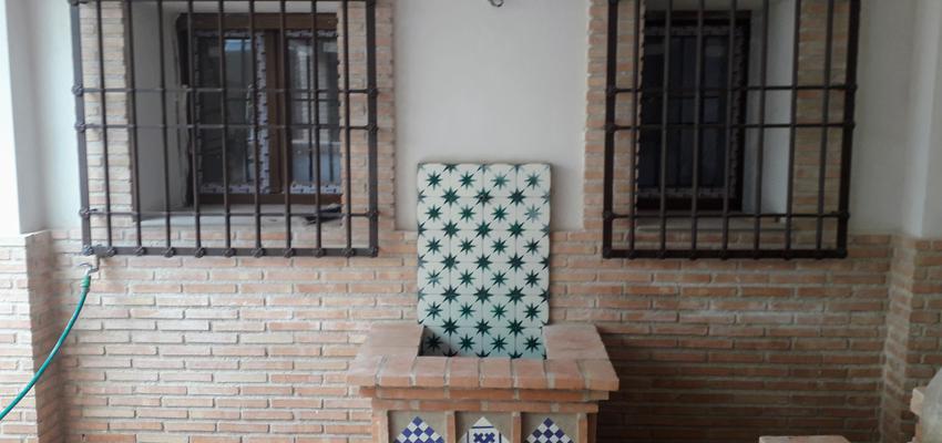 Patio Estilo rustico Color ocre  diseñado por Ama tu Casa Reformas | Reformista, constructor | Copyright Propio