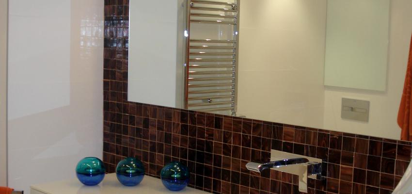 Baño Estilo vintage Color marron, beige, blanco  diseñado por David y Luis Miguel | Interiorista | Copyright L'AGABE