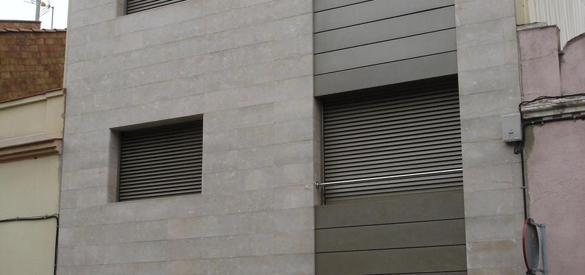Exterior style contemporaneo color beige, gris  diseñado por PERE HOMET SITJES | Arquitecto 