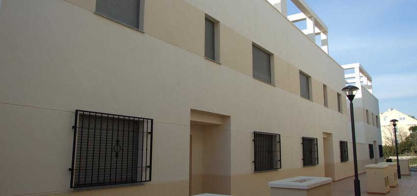 Exterior style contemporaneo color amarillo, beige  diseñado por Daniel J. Saldaña López | Arquitecto 