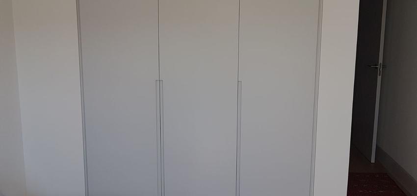 Dormitorio Estilo moderno Color blanco  diseñado por Valentin | Gremio 