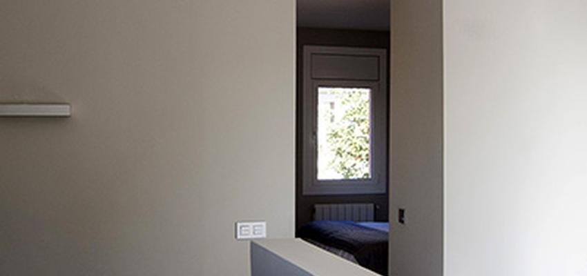 Dormitorio, Estudio, Vestidor Estilo contemporaneo Color beige, blanco, gris  diseñado por Trazo interiorismo | Interiorista 