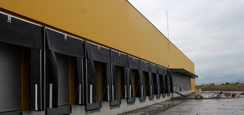 Exterior Estilo moderno Color dorado  diseñado por Jorge Montón Palacios | Gremio 