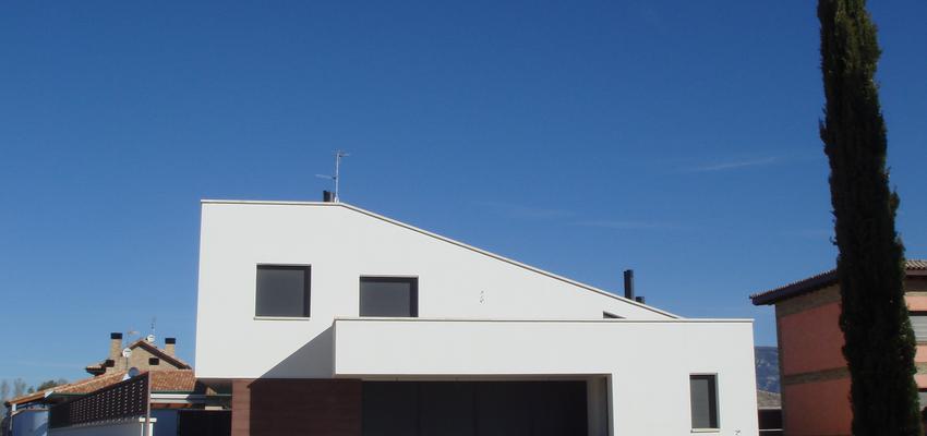 Exterior style moderno color marron, blanco, gris  diseñado por Germán Velázquez Arizmendi | Arquitecto 