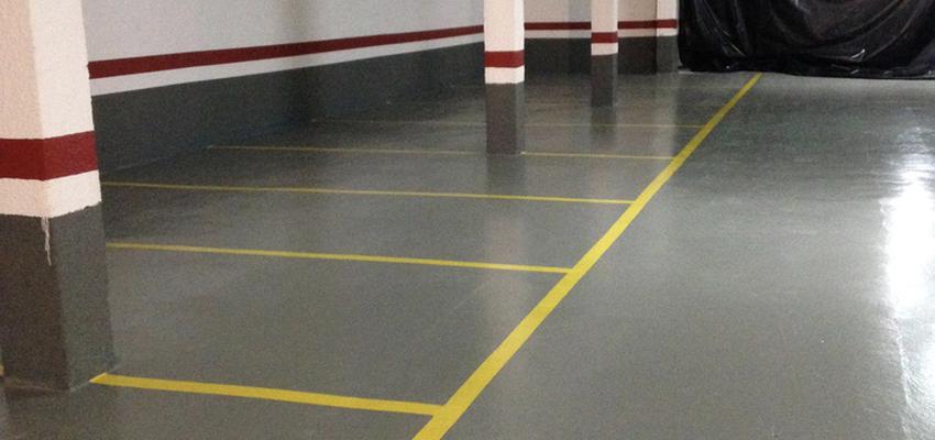 Garaje Estilo clasico Color gris  diseñado por PAVITEC 2000 | Gremio | Copyright PAVITEC 2000