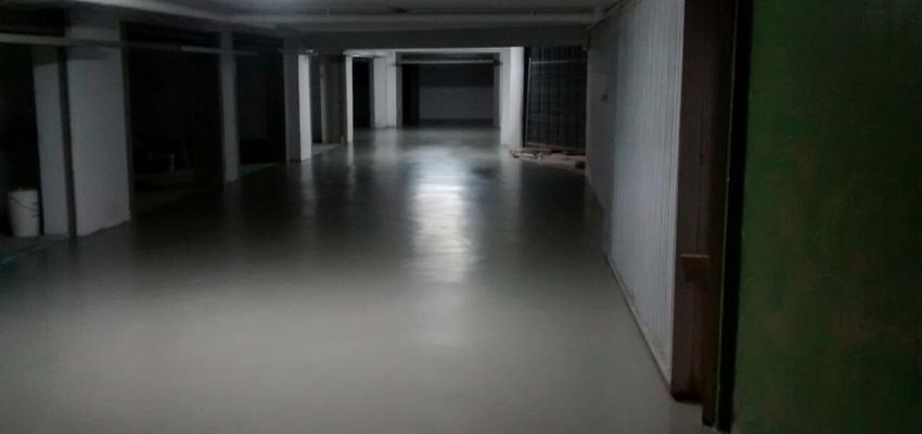 Garaje Estilo clasico Color gris  diseñado por PAVITEC 2000 | Gremio | Copyright PAVITEC 2000