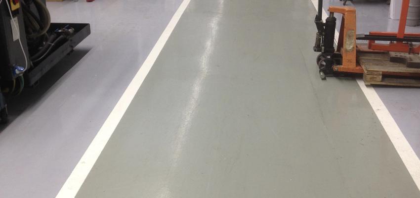 Garaje Estilo clasico Color gris  diseñado por PAVITEC 2000 | Gremio 