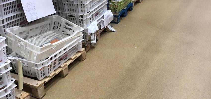 Bodega Estilo contemporaneo Color dorado  diseñado por PAVITEC 2000 | Gremio 