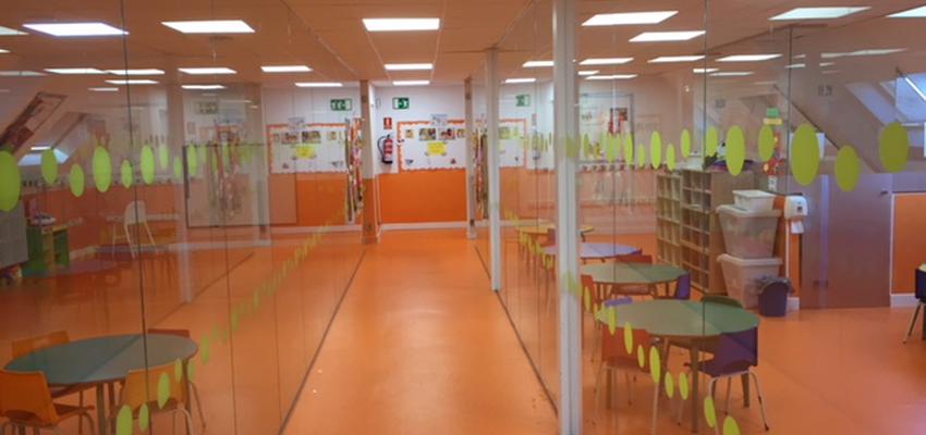 Niños Estilo moderno Color marron, ocre, amarillo  diseñado por construimos tu casa sl. | Gremio | Copyright contruimos tu casa sl