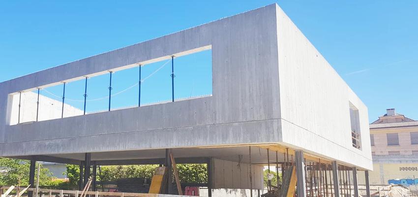 Baño, Dormitorio, Cocina Estilo moderno Color rojo  diseñado por TEXAPRO | Reformista, constructor | Copyright IMAGEN PROPIA.