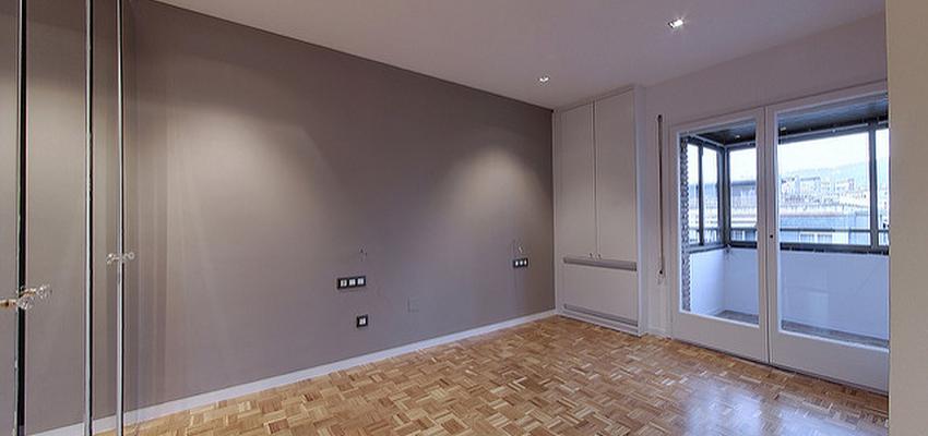 Dormitorio Estilo tradicional Color dorado, plateado, bronce  diseñado por Proyectos y Reformas RUAN | Gremio 