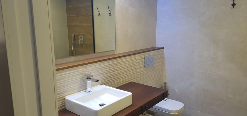 Baño Estilo moderno Color beige, marron, marron  diseñado por Jose María Rojo Martín | Gremio | Copyright Jose 8 rojo