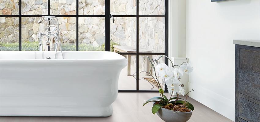 Baño, Comedor, Cocina Estilo moderno Color plateado  diseñado por NEICONE | Gremio | Copyright Colorker