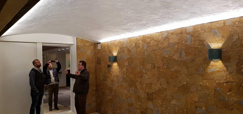 Porche, Galería Estilo rustico Color blanco, bronce  diseñado por construccions i reformes caryor sl | Gremio | Copyright Caryor sl