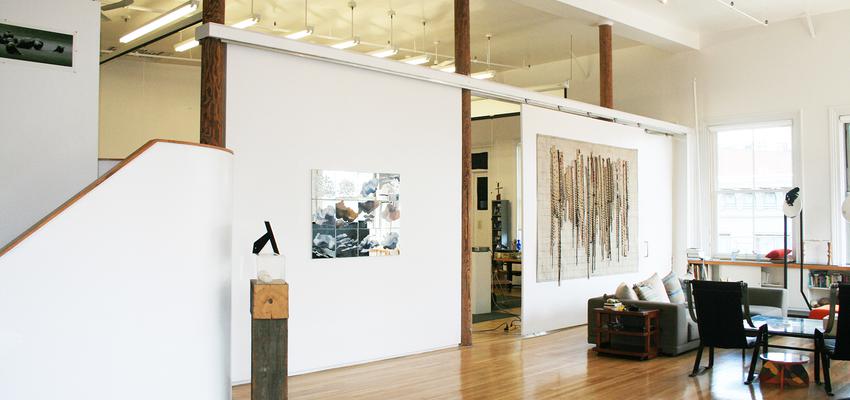 Salon Estilo rustico Color blanco, bronce  diseñado por DCM | Arquitecto | Copyright DCM