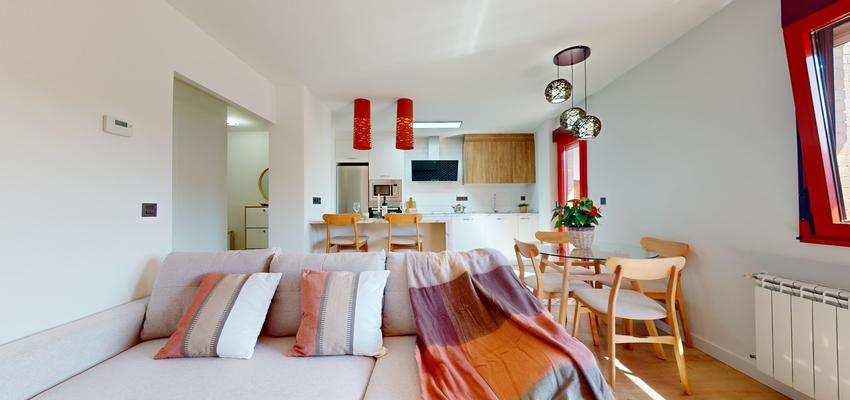 Comedor, Cocina, Salon Estilo moderno Color rojo, beige, blanco  diseñado por AGR GROUP | Reformista, constructor 