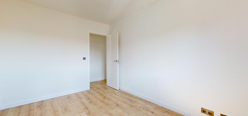 Dormitorio Estilo contemporaneo Color rojo, beige  diseñado por AGR GROUP | Reformista, constructor 