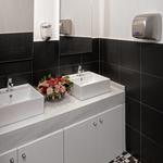 Baño Estilo contemporaneo Color blanco, negro