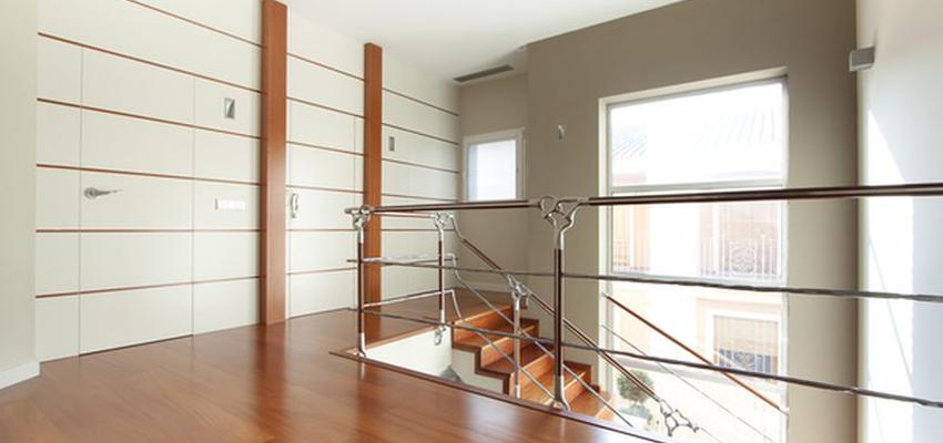 Escalera style contemporaneo color beige, marron, blanco  diseñado por Mudeyba | Gremio 