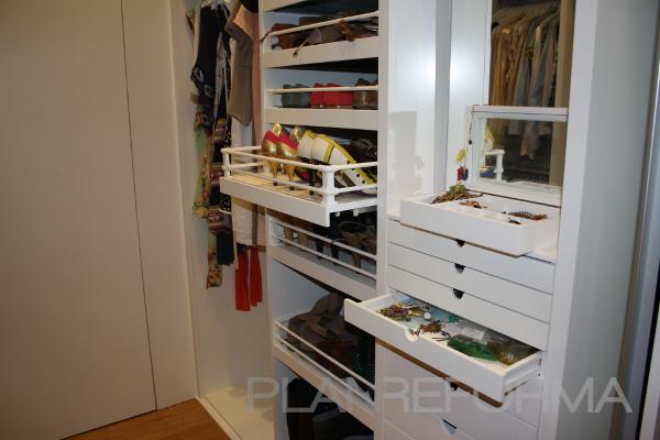 Vestidor style moderno color marron, blanco  diseñado por Mudeyba | Gremio 
