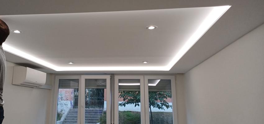 Comedor Estilo moderno Color azul cielo, plateado  diseñado por Jose | Reformista, constructor 