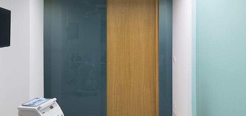 Salon Estilo moderno Color verde  diseñado por REMAKE | Arquitecto | Copyright Antonio Valverde