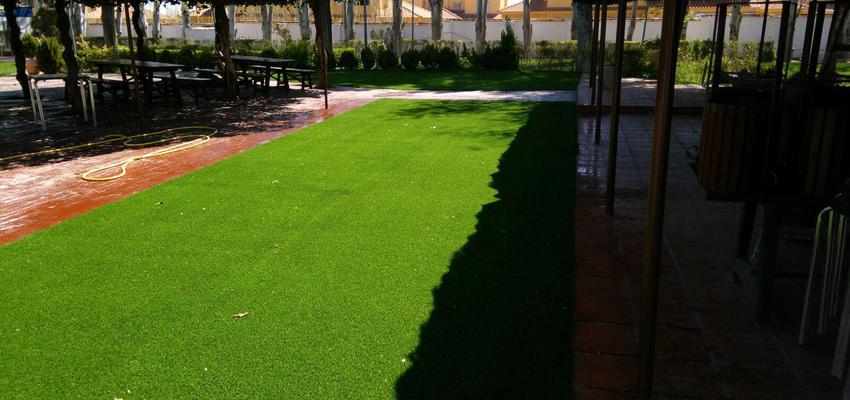 Terraza, Exterior, Jardin Estilo clasico Color verde, verde  diseñado por Gesprodex - Césped Artificial | Gremio | Copyright Gesprodex - Césped Artificial