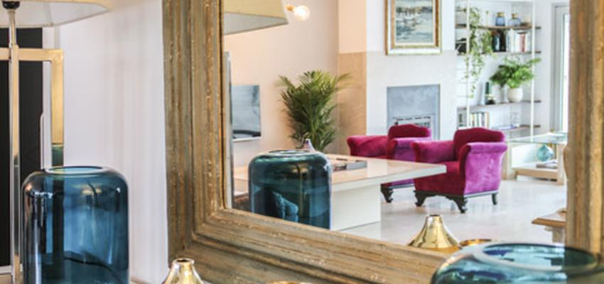 Comedor Estilo clasico Color amarillo, azul, rosa  diseñado por The Numen Studio | Interiorista | Copyright The Numen Studio