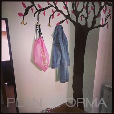 Recibidor, Vestibulo, Pasillo style moderno color rosa, beige, marron  diseñado por Blanca Gutiérrez | Interiorista 