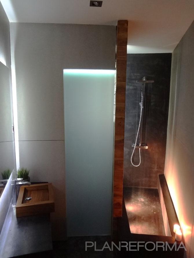 Baño Estilo moderno Color marron, marron, blanco