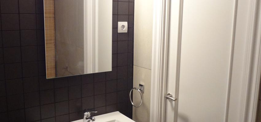 Baño Estilo moderno Color beige, blanco, gris  diseñado por davidMUSER Interiorismo | Reformas | Ingeniero 