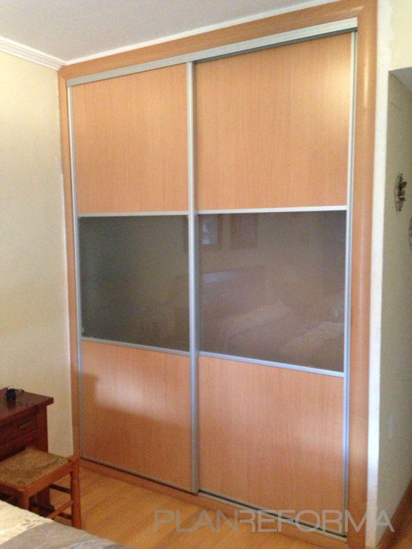 Dormitorio style contemporaneo color marron, blanco  diseñado por Daniel Gil | Gremio 