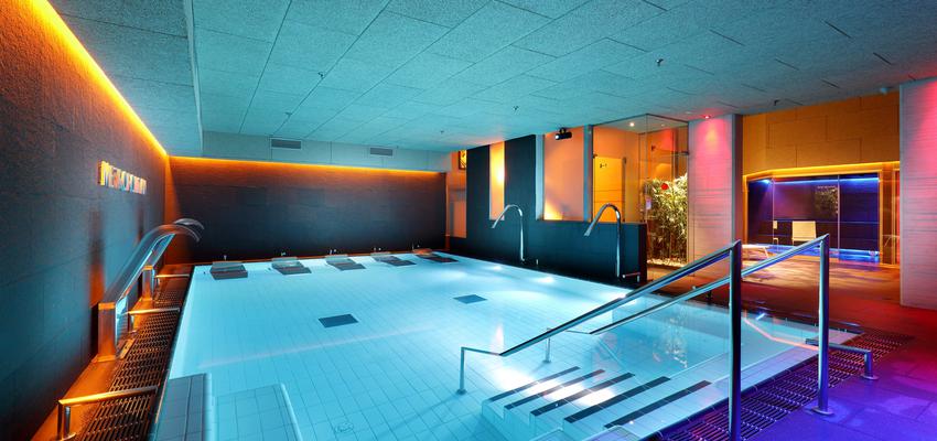 SPA Estilo oriental Color turquesa, violeta, rosa  diseñado por Inbeca Wellness Equipment | Gremio | Copyright Inbeca Wellness Equipment