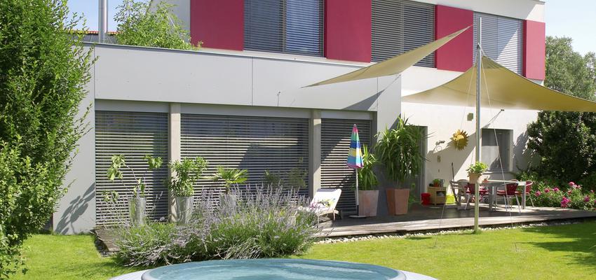 Exterior, SPA Estilo moderno Color verde, turquesa, azul cielo  diseñado por Inbeca Wellness Equipment | Gremio | Copyright Inbeca Wellness Equipment