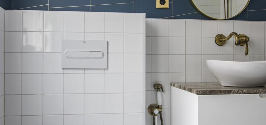 Baño Estilo eclectico Color azul oscuro  diseñado por Traber Obras | Gremio 