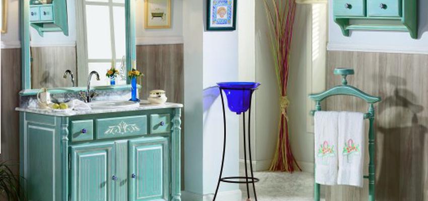 Baño style clasico color azul cielo, marron, marron, blanco, gris  diseñado por Factory&Baños | Gremio | Copyright Soy propietario