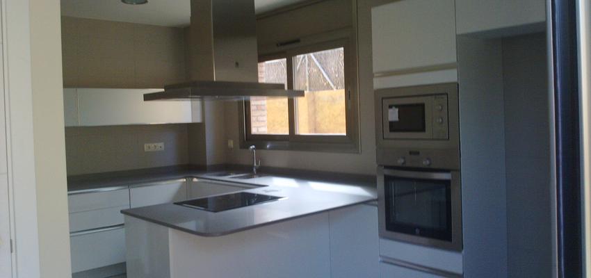 Cocina Estilo clasico Color blanco  diseñado por ReforGreen21 | Gremio 