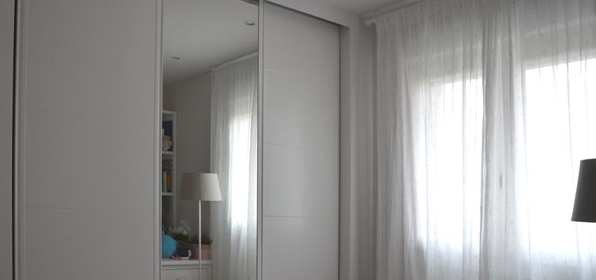 Dormitorio Estilo moderno Color blanco, gris  diseñado por Mirmen Arquitectura - Interiorismo - Reformas | Arquitecto 