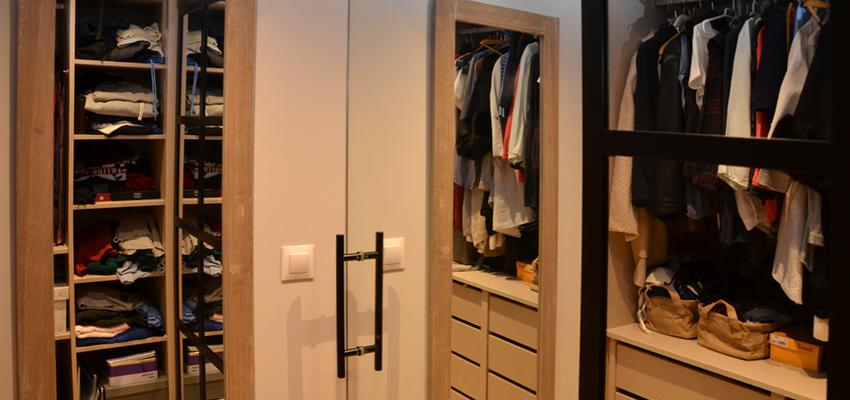 Vestidor Estilo contemporaneo Color marron, gris, negro  diseñado por Mirmen Arquitectura - Interiorismo - Reformas | Arquitecto 