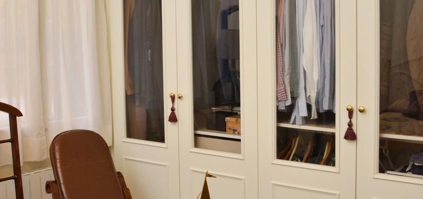 Dormitorio Estilo clasico Color beige, marron, blanco  diseñado por Mirmen Arquitectura - Interiorismo - Reformas | Arquitecto | Copyright Propietario