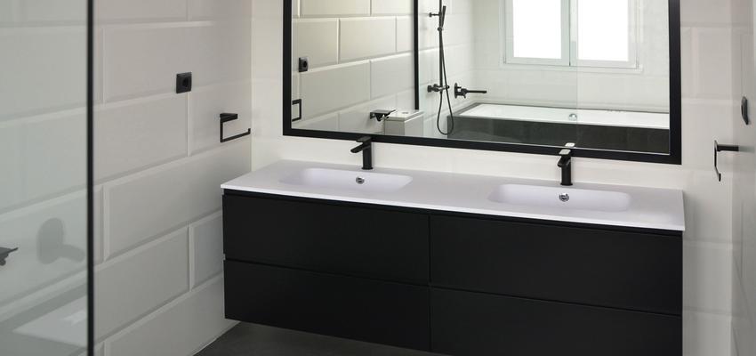 Baño Estilo moderno Color blanco, gris, negro  diseñado por Mirmen Arquitectura - Interiorismo - Reformas | Arquitecto | Copyright Propietario