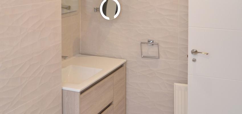 Baño Estilo moderno Color marron, marron, blanco  diseñado por Mirmen Arquitectura - Interiorismo - Reformas | Arquitecto | Copyright Propietario